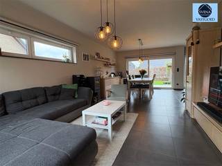 MAISON DE 3 CHAMBRES À COUCHER AVEC JARDIN, TRÈS CALMEMENT SITUÉEPrix indicatif 425 000 eurosMaison très calme dans un petit lotissement 2011 avec 14...