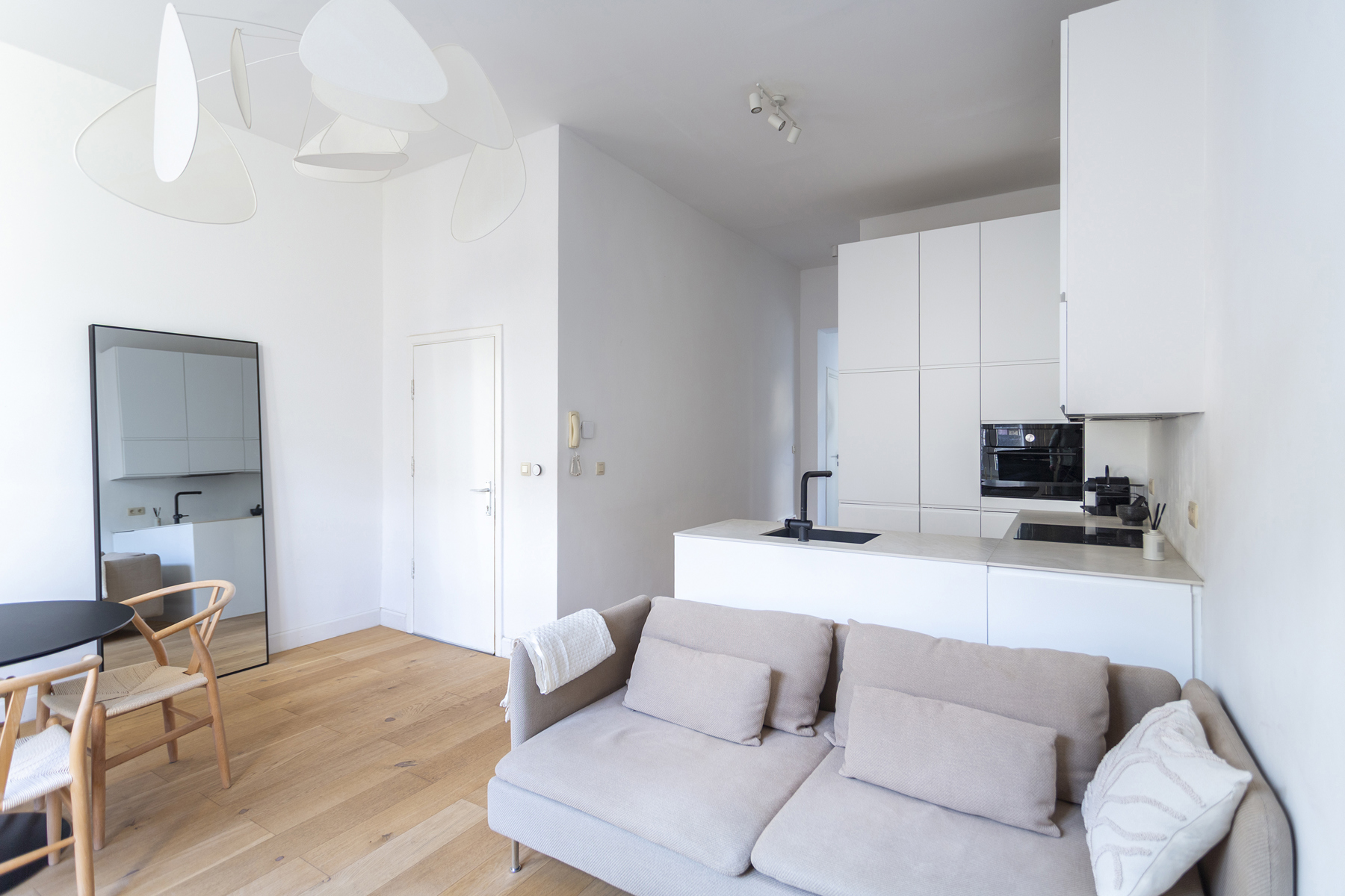 Bemeubeld 1slpk appartement met terras op het bruisende Zuid - foto 4