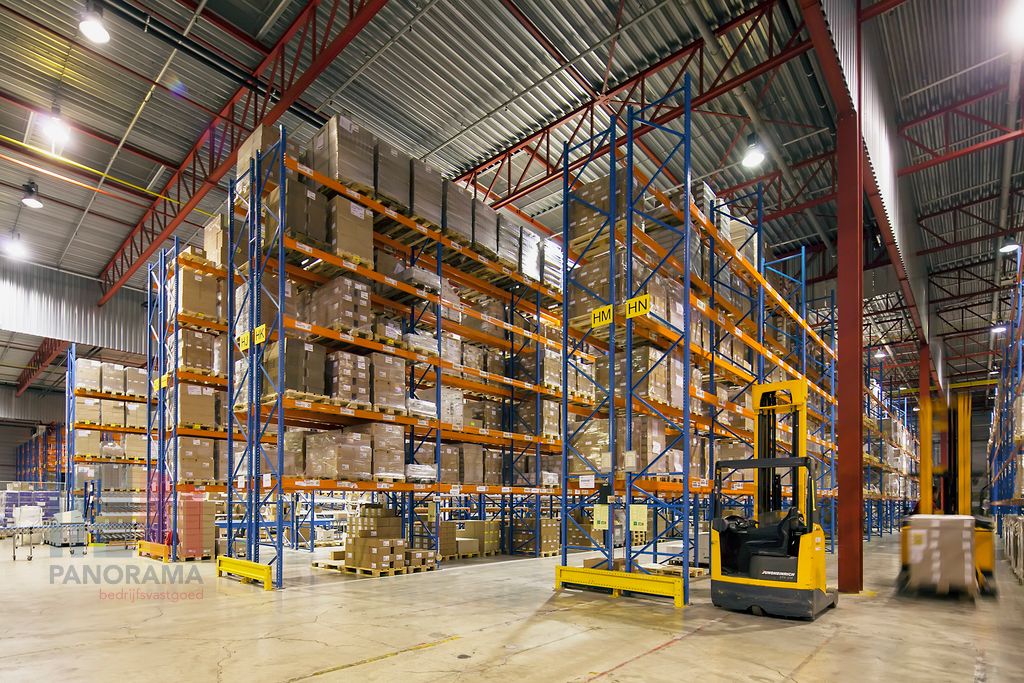 8.547 m² logistiek magazijn met 328 m² kantoren in Mechelen - foto 4