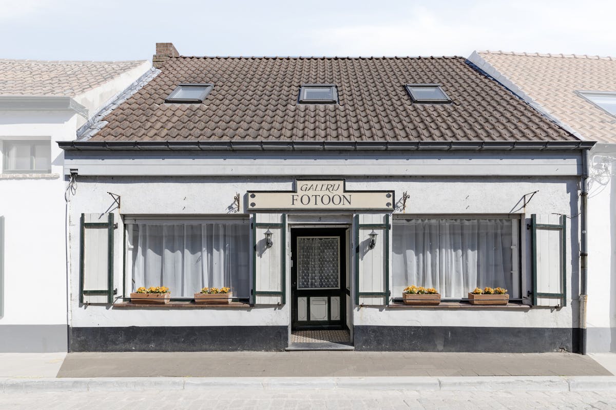 Maison commerciale à vendre dans le centre de Lissewege - photo 1