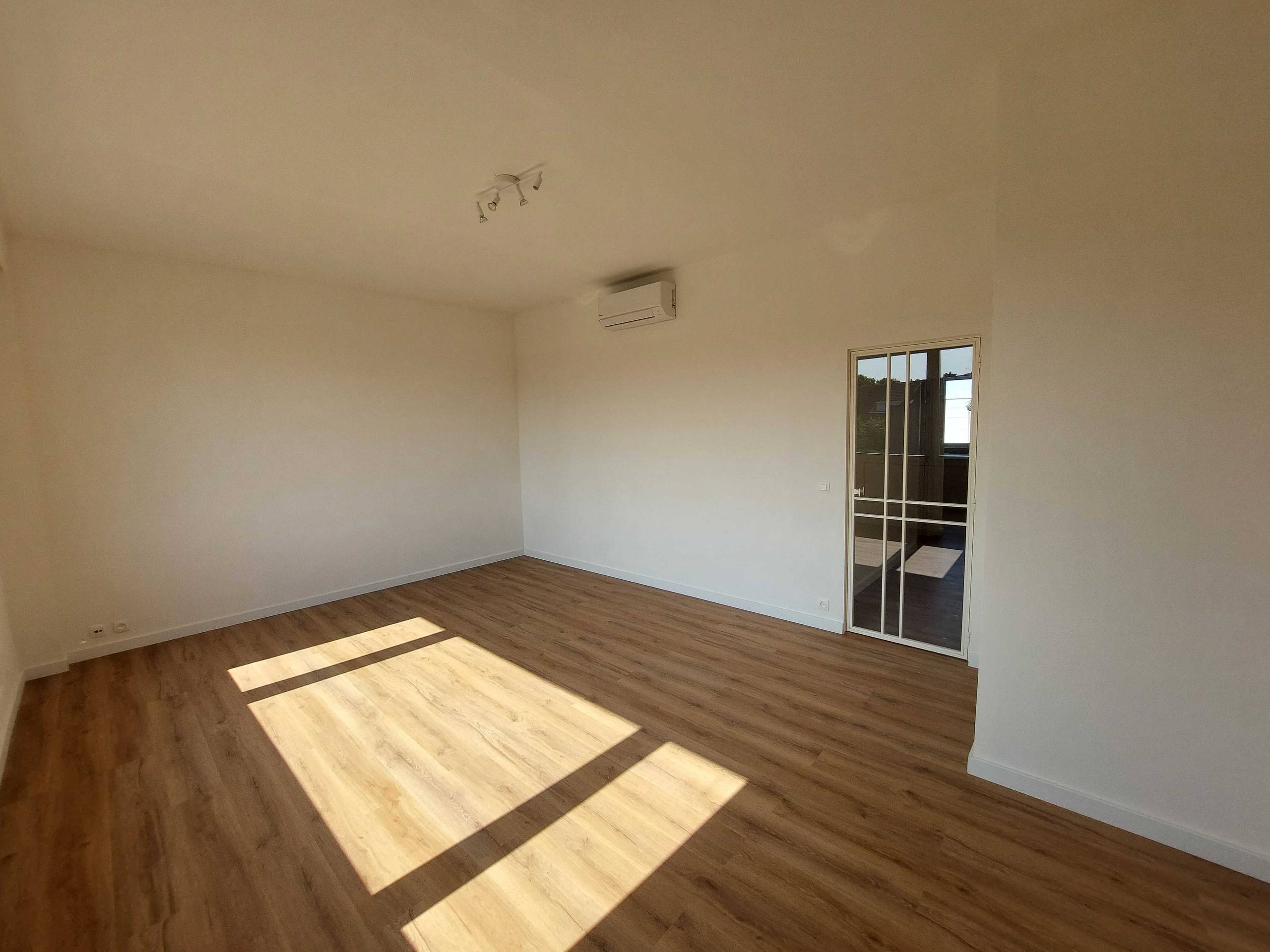 Appartement te koop in Kapellen met 1 slaapkamer - foto 1