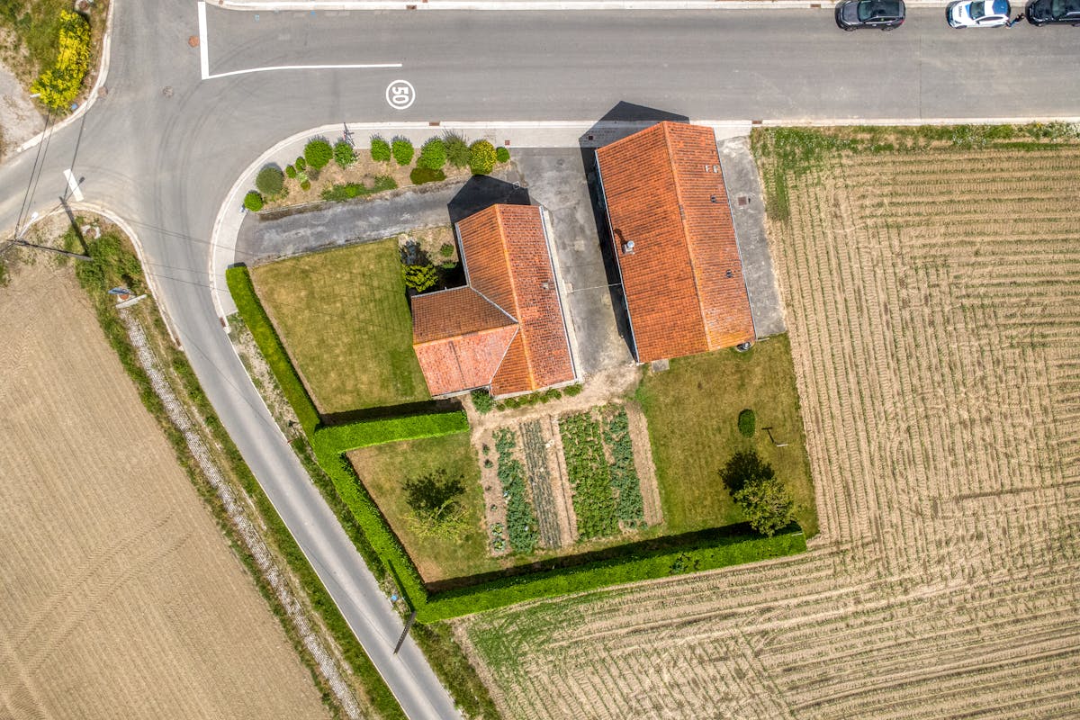 House to renovate with storage and rural view on 3635m² - photo 5