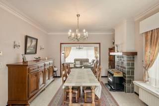 TE KOOP – Rustig gelegen woning in Berlaar📍 Wipstraat 54 – BerlaarIn een rustige, doodlopende straat bevindt zich deze charmante woning op een...
