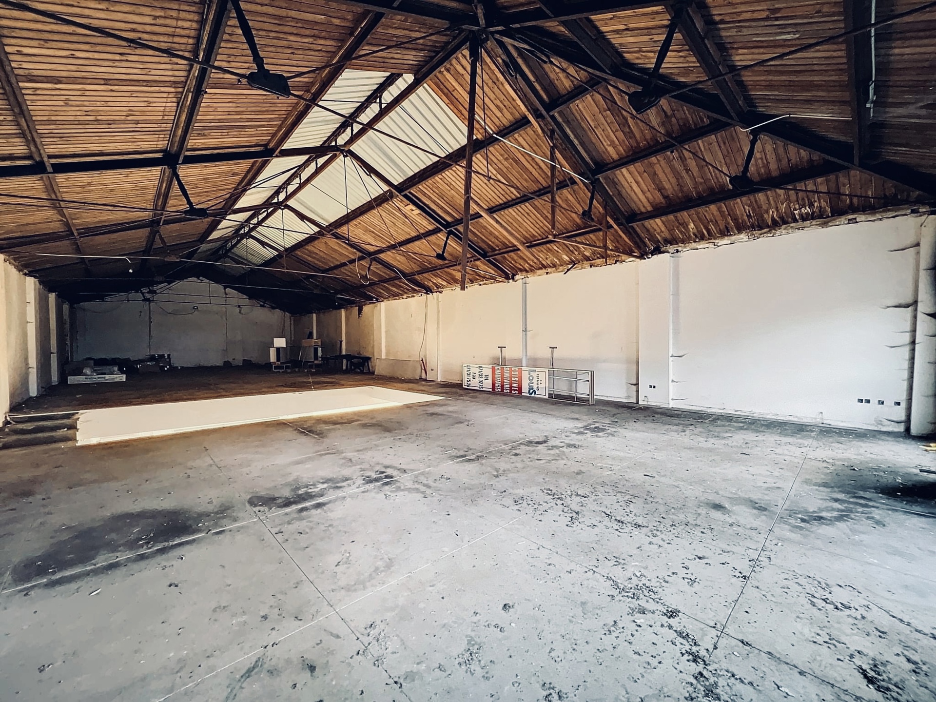 Commercial à louer à Charleroi - photo 5