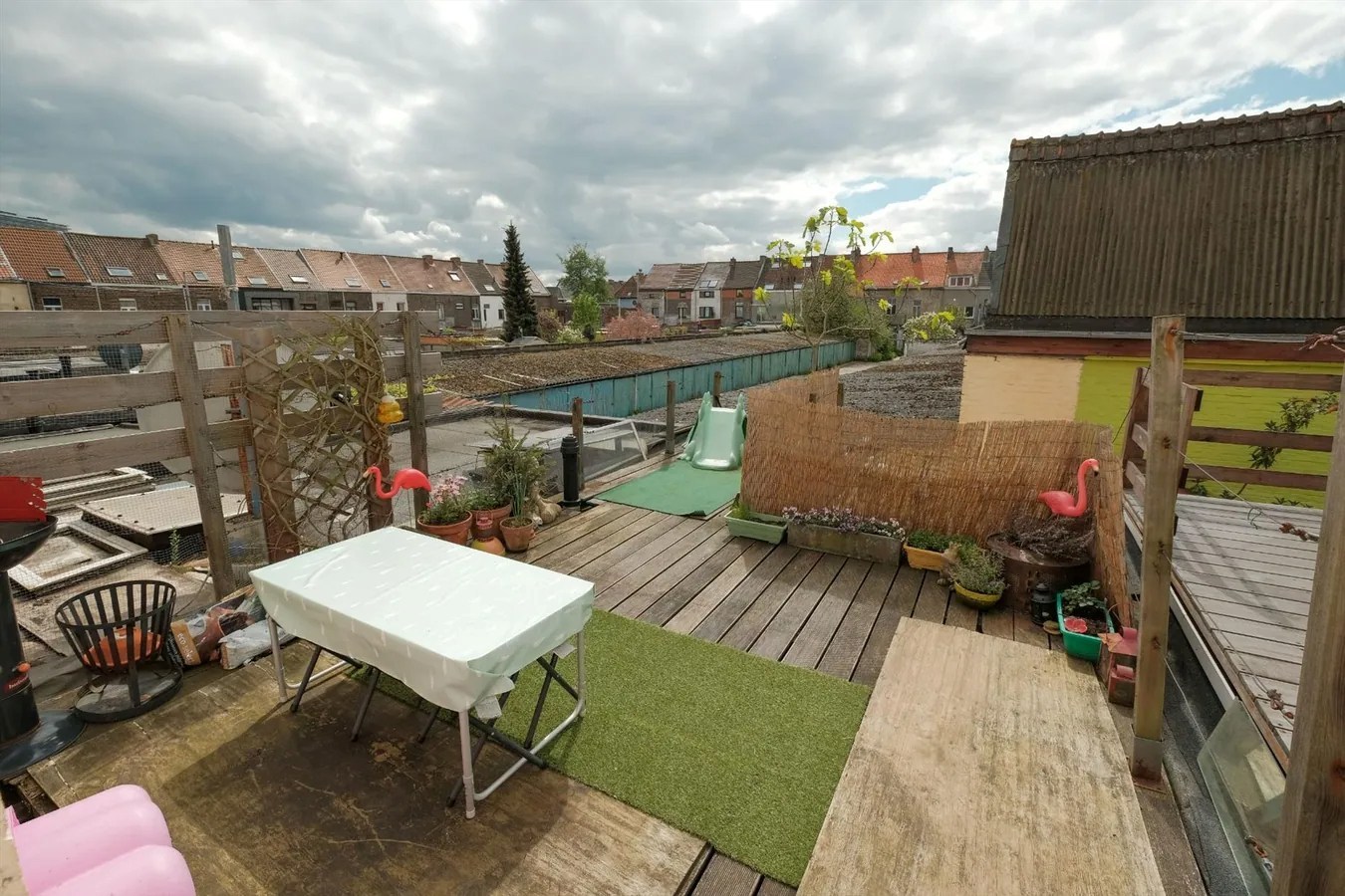 Maison de ville confortable avec 4 chambres et terrasse - photo 3