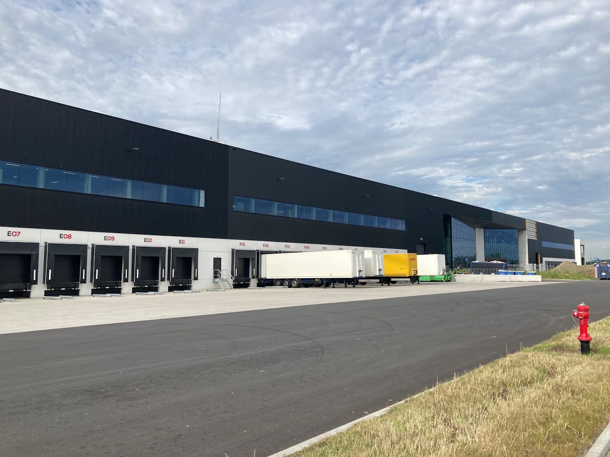 Evergem, à proximité de la R4 et de l'E34 : entrepôt logistique (10 143 m²) - photo 2