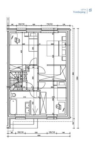 Betreed de wereld van hedendaags wonen met deze moderne halfopen nieuwbouwwoning, eventueel met bijhorende carport, gelegen op een noordwestelijk georiënteerd perceel in ons groen en verkeersluw nieuwbouwproject CAMPO. Deze eigentijdse woning biedt niet alleen rust en stijl maar ook het comfort van modern design. Met 3 slaapkamers, waarvan 1 met dressing, badkamer met bad en inloopdouche voorziet deze woning in alle behoeften van een gezin. Een vaste trap naar de zolder biedt de mogelijkheid voor een optionele 4e slaapkamer, bureau,... . Deze energiezuinige BEN-woning is uitgerust met geavanceerde technologieën, zoals een warmtepomp, vloerverwarming op het gelijkvloers en de verdieping, ventilatie type D met warmterecuperatie, een regenwaterput van 10.000L, zonnepanelen, en meer. Het noordwestelijk georiënteerde perceel vangt de warme avondzon op waardoor de buitenruimte ideaal is voor ontspanning. Voor meer informatie en om deze moderne woning te ontdekken, bel Ewout op 0497 588 888 of stuur een e-mail naar contact@huysmanbouw.be. Laten we samen de deur openen naar jouw nieuwe thuis.
