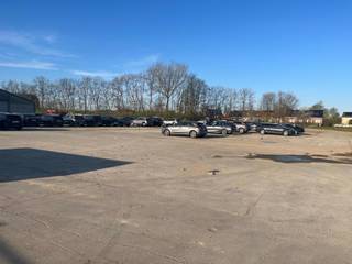 Terrein (industrie) 5.000m² te huur te RumstMogelijkheid om magazijn erbij te huren...