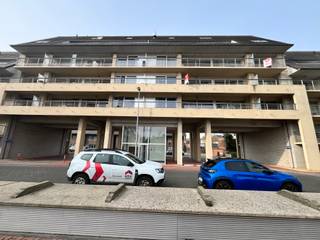 Roeselare - Luxe appartement met 3 slaapkamers en prachtig uitzicht te koop.Appartement is gelegen aan de Kleine Bassin met een zeer rustige ligging...
