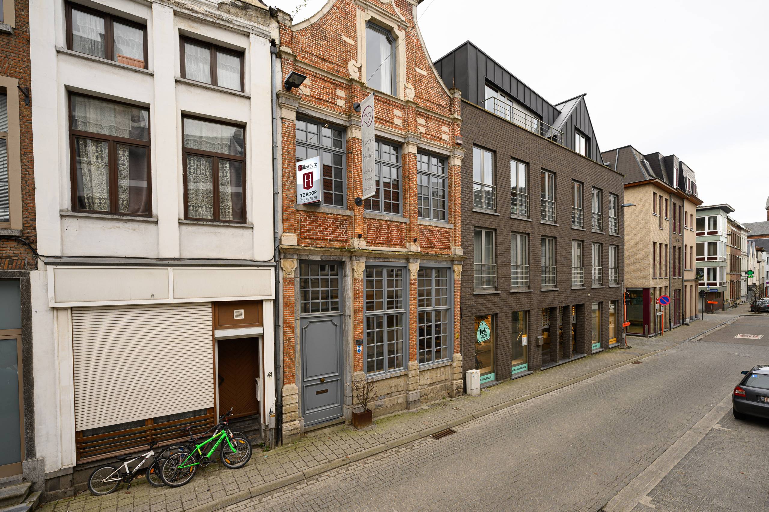 Volledig gerenoveerd herenhuis in het historisch centrum van Mechelen - foto 1