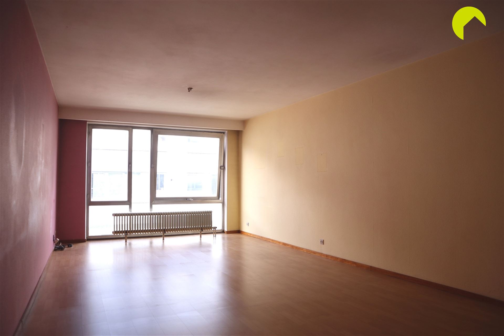 In het centrum van Antwerpen, in de wijk Markgrave, vinden we dit 2 slks appartement met terras terug! - foto 5
