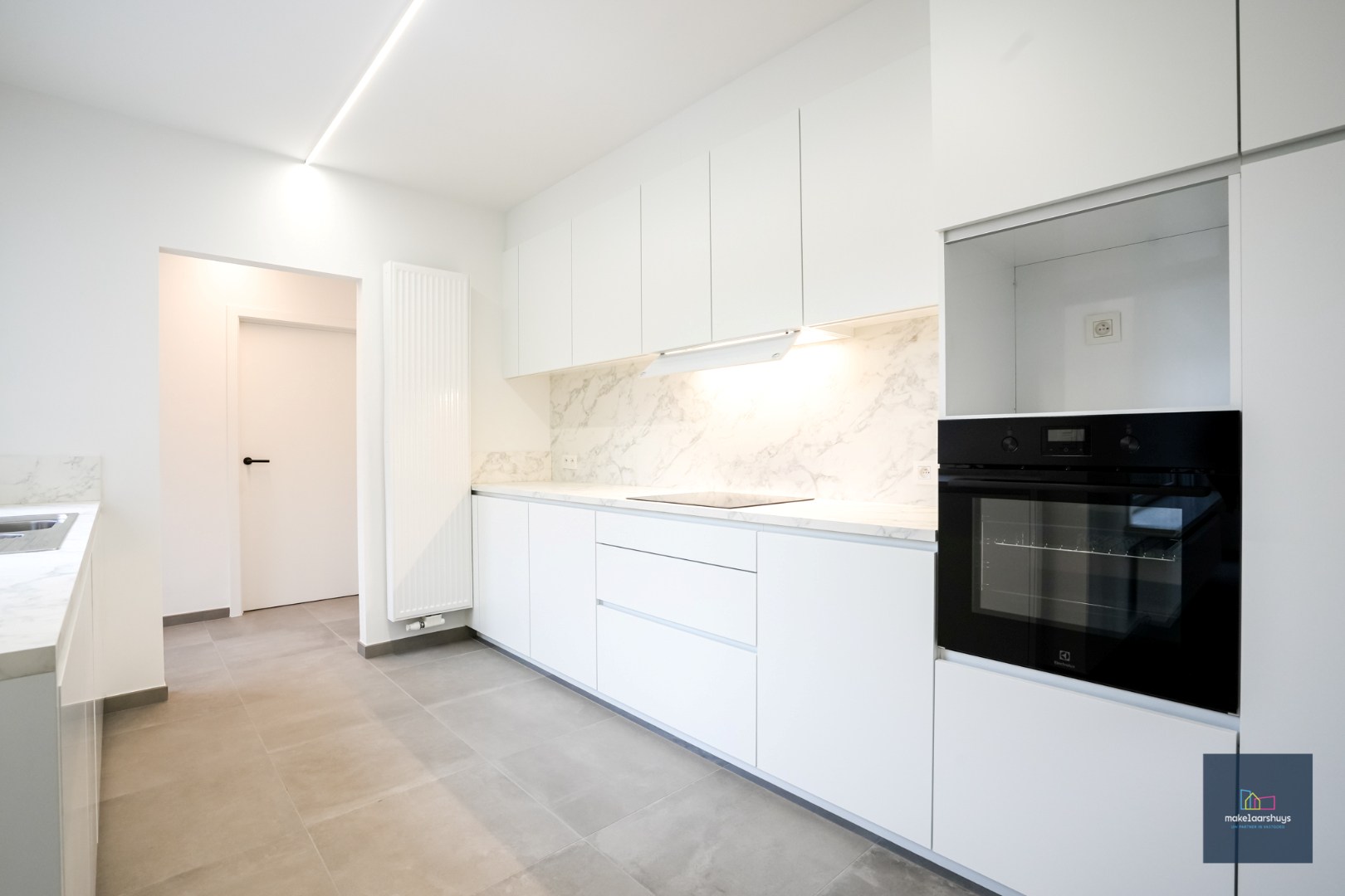 Instapklare eigendom met 3-slp.kamers garage en tuin - foto 5