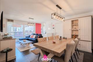 Modern appartement met zicht op het Casinoplein –  ideaal als vaste woonst of als investering. Ontdek dit charmante en instapklaar appartement,...