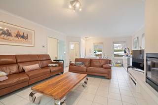 [[ DIT PAND NEEMT DEEL AAN DE ERA OPEN HUIZEN DAG OP 14/3 VAN 13:00 TOT 14:00 ]] Te koop: instapklare open bebouwing in Berlare, met garage, oprit...