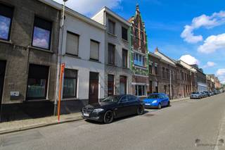 aPPARTEMENT DUPLEX A VENDRE, LIERVous pouvez certainement vivre confortablement dans cet appartement duplex rénové. Il est situé à distance de marche...