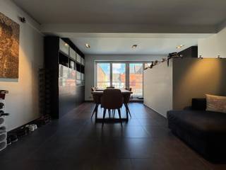 Prachtig duplex appartement in loftstijl van 150m2 op de eerste verdieping in een gebouw met lift! Dit appartement bestaat uit een inkomhal,...