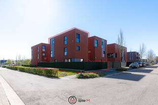 DEZE RUIME WONING IN HASSELT IS RUSTIG GELEGEN OP DE J.S. BACHLAAN 17A, OP WANDELAFSTAND VAN HET CENTRUM.Je woont hier in een aangename en groene...