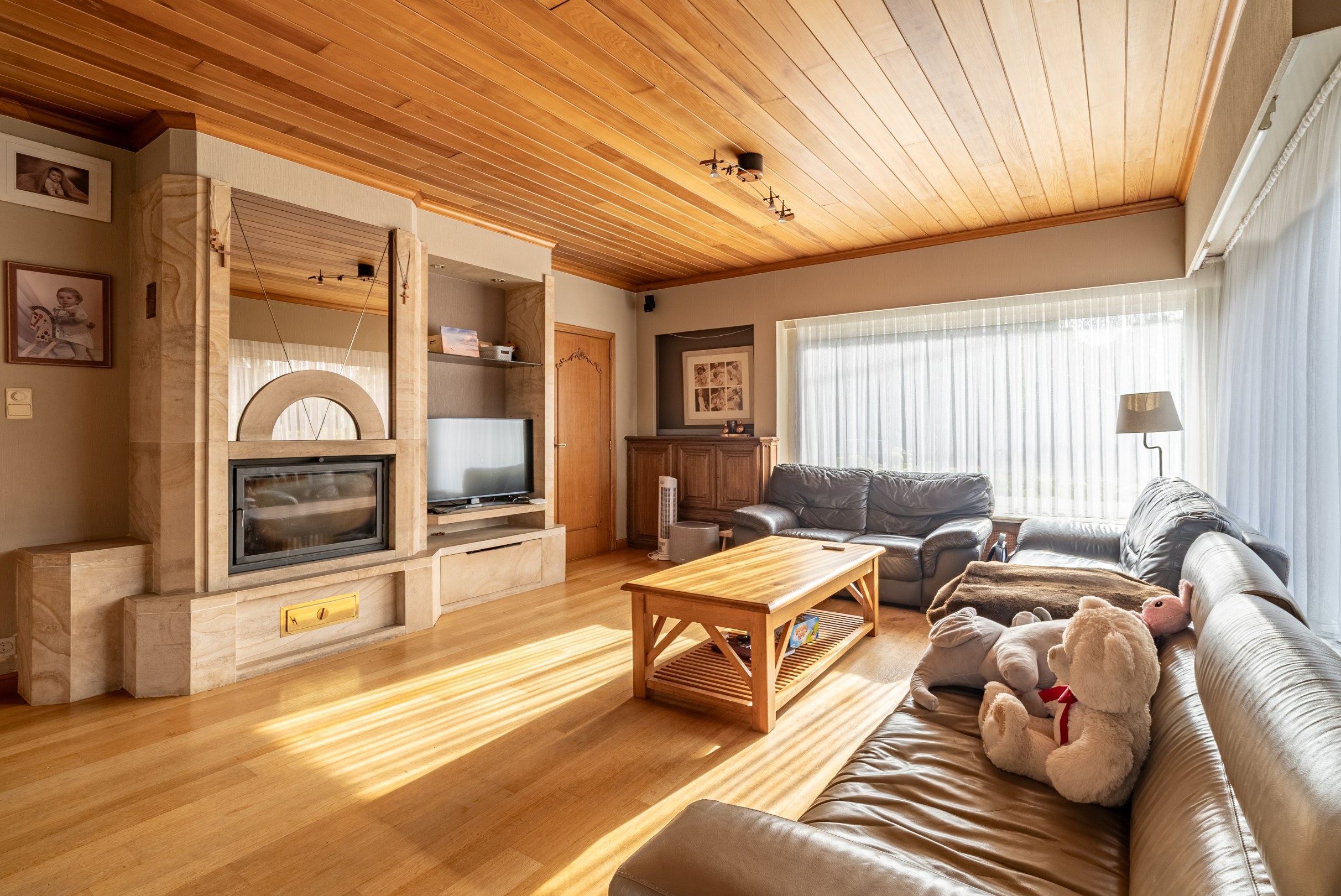 RUIME VILLA MET LOODS VAN 450 M² OP TOPLOCATIE IN WAREGEM - foto 4