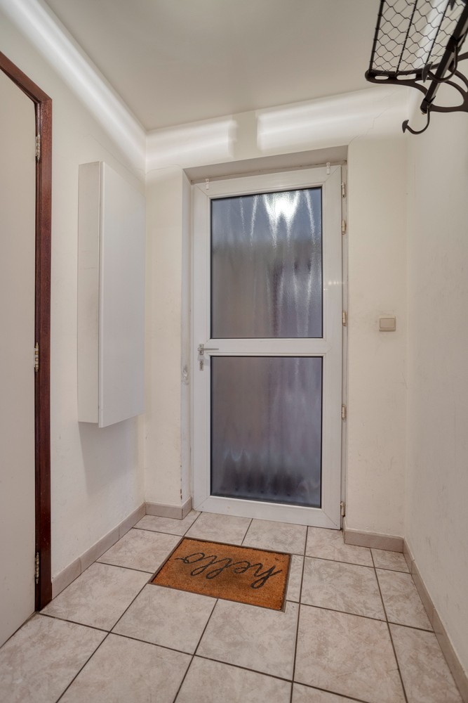 Gelijkvloers appartement met koer in het centrum van Tongeren TE KOOP - foto 2