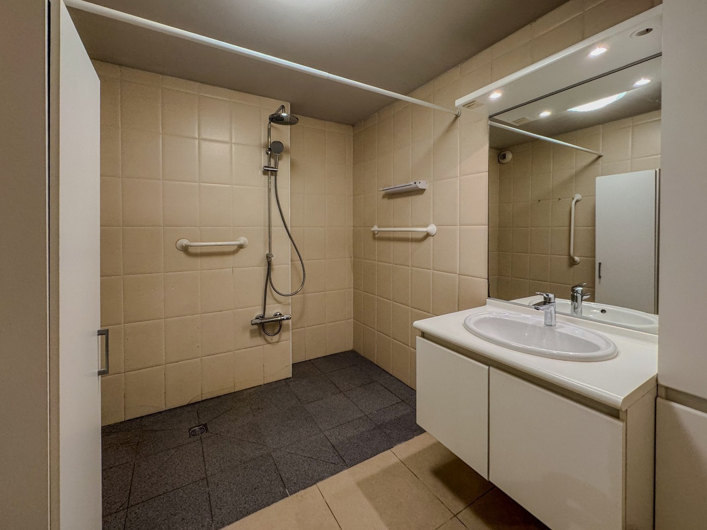 Appartement à louer à Dixmude avec 2 chambres - photo 5