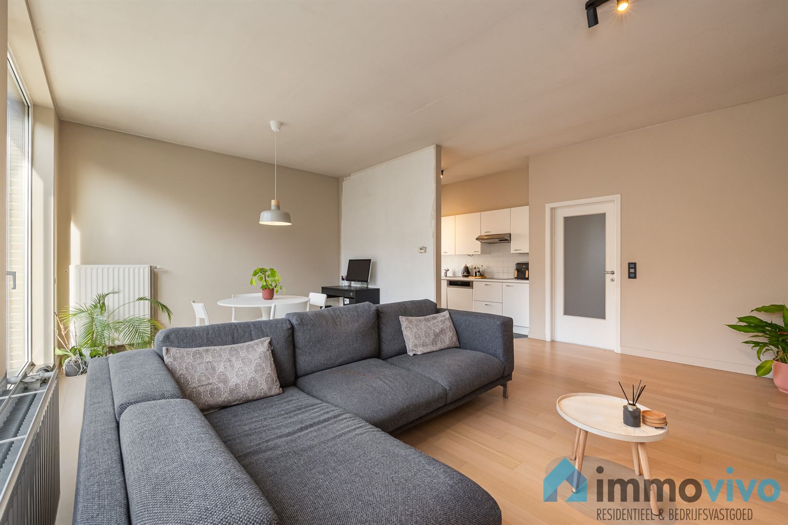 Lichtrijk ruim app in Elsdonk met 3 slpk's en zonnig terras - foto 5