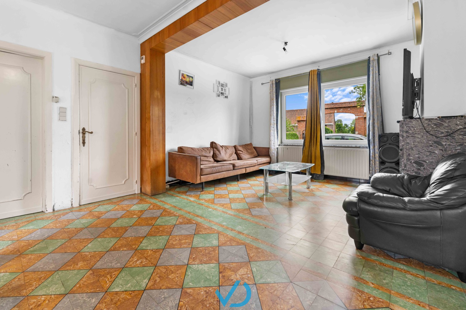 Op te frissen gezinswoning met vijf slaapkamers in het landelijke Zillebeke! - foto 3