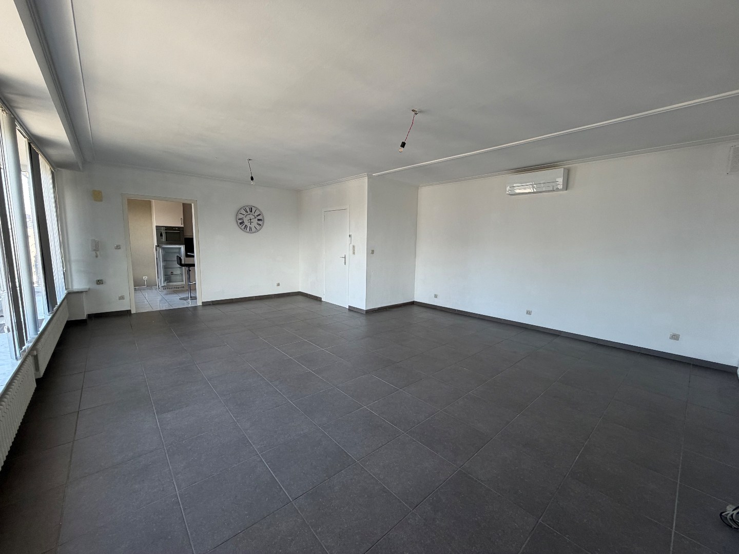 Centraal gelegen appartement met 2 slaapkamers en garage te Geel! - foto 4