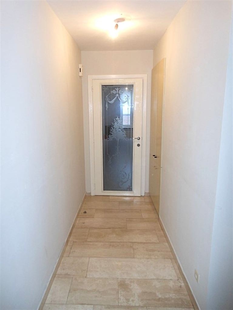 Gezellig dakappartement met 1 slaapkamer vlakbij de Markt. - foto 4