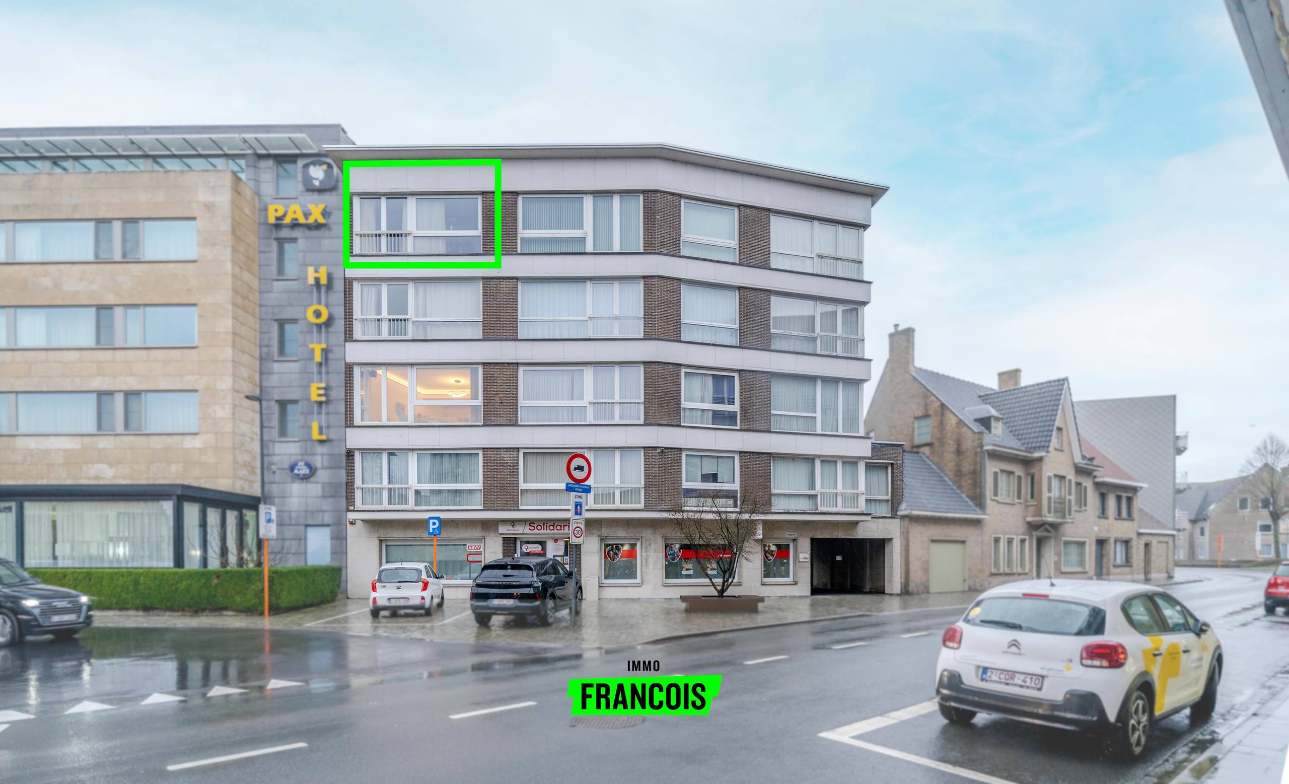 Gerenoveerd appartement met garage op AAA-locatie in Diksmuide te koop - foto 2