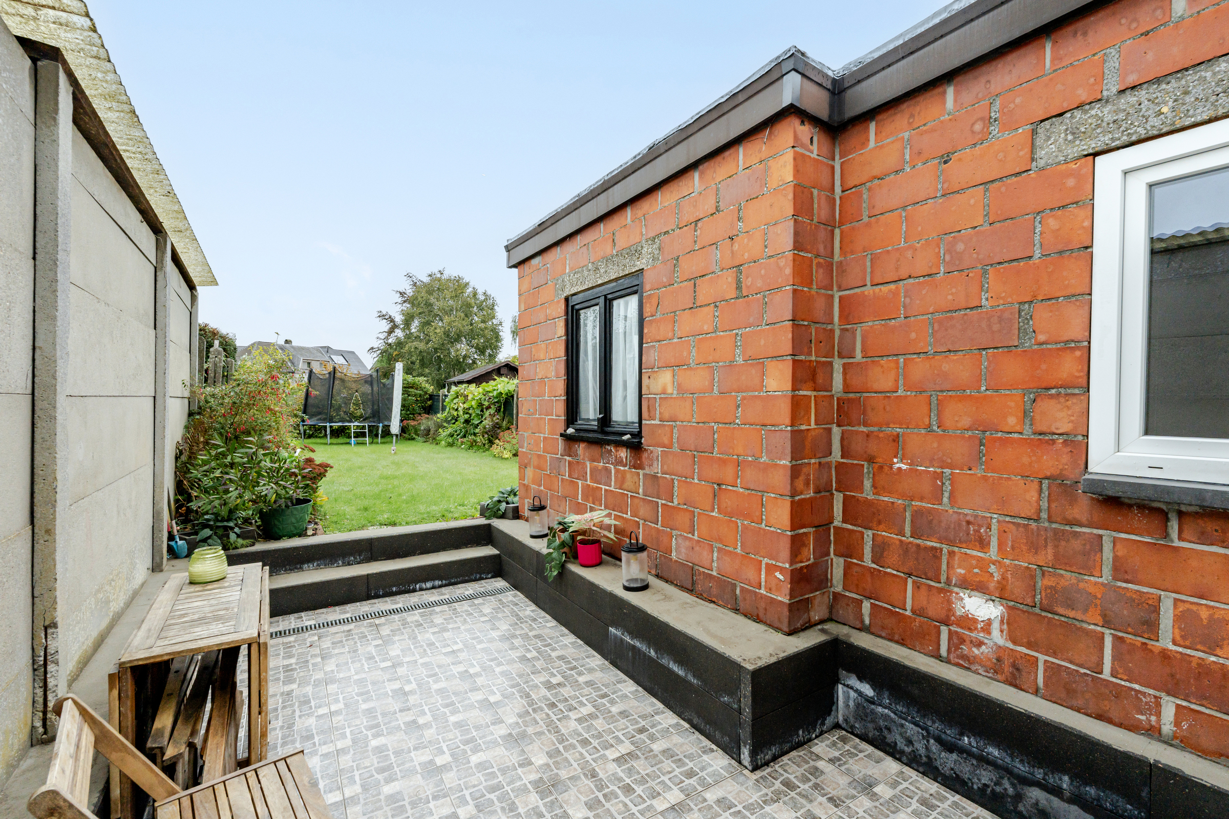 Ruime woning met tuin in Zwijndrecht - foto 2