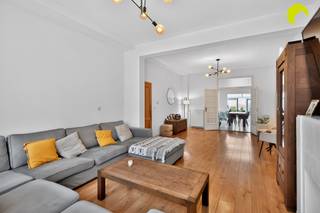 Welkom in hartje Hoboken, waar deze unieke woning met karakter en modern comfort op u wacht. Deze woning biedt een uitstekende indeling met ruime...