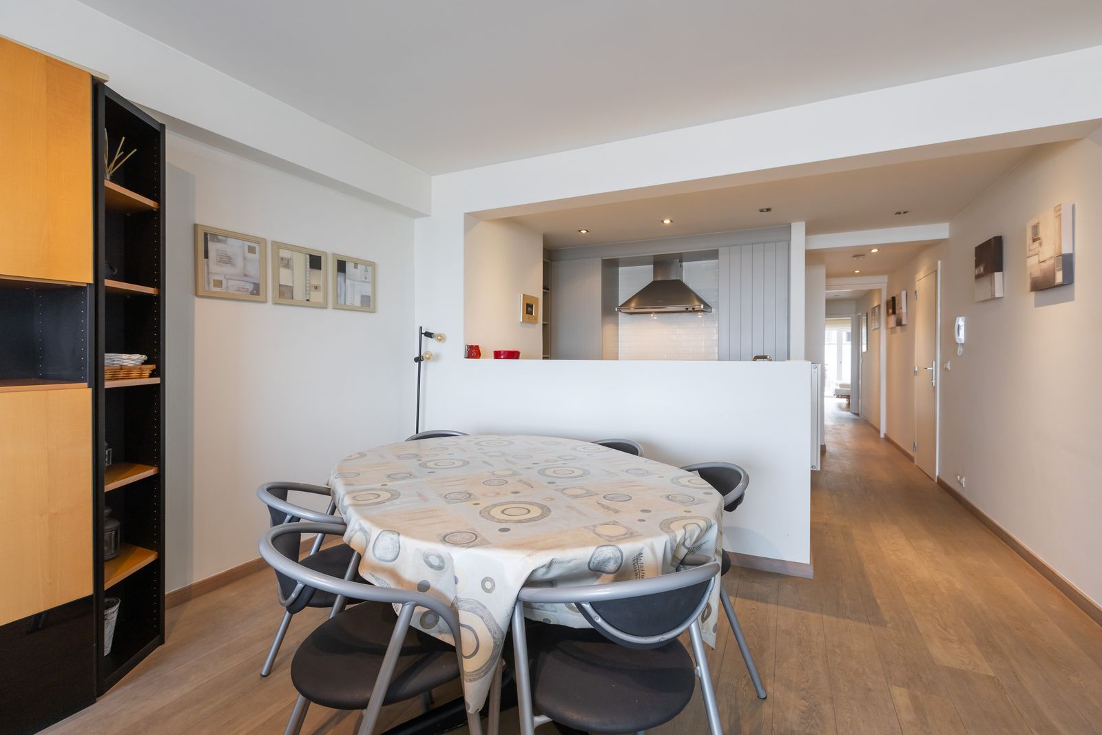 Fantastisch appartement met frontaal zeezicht, drie slaapkamers en terras! - foto 5