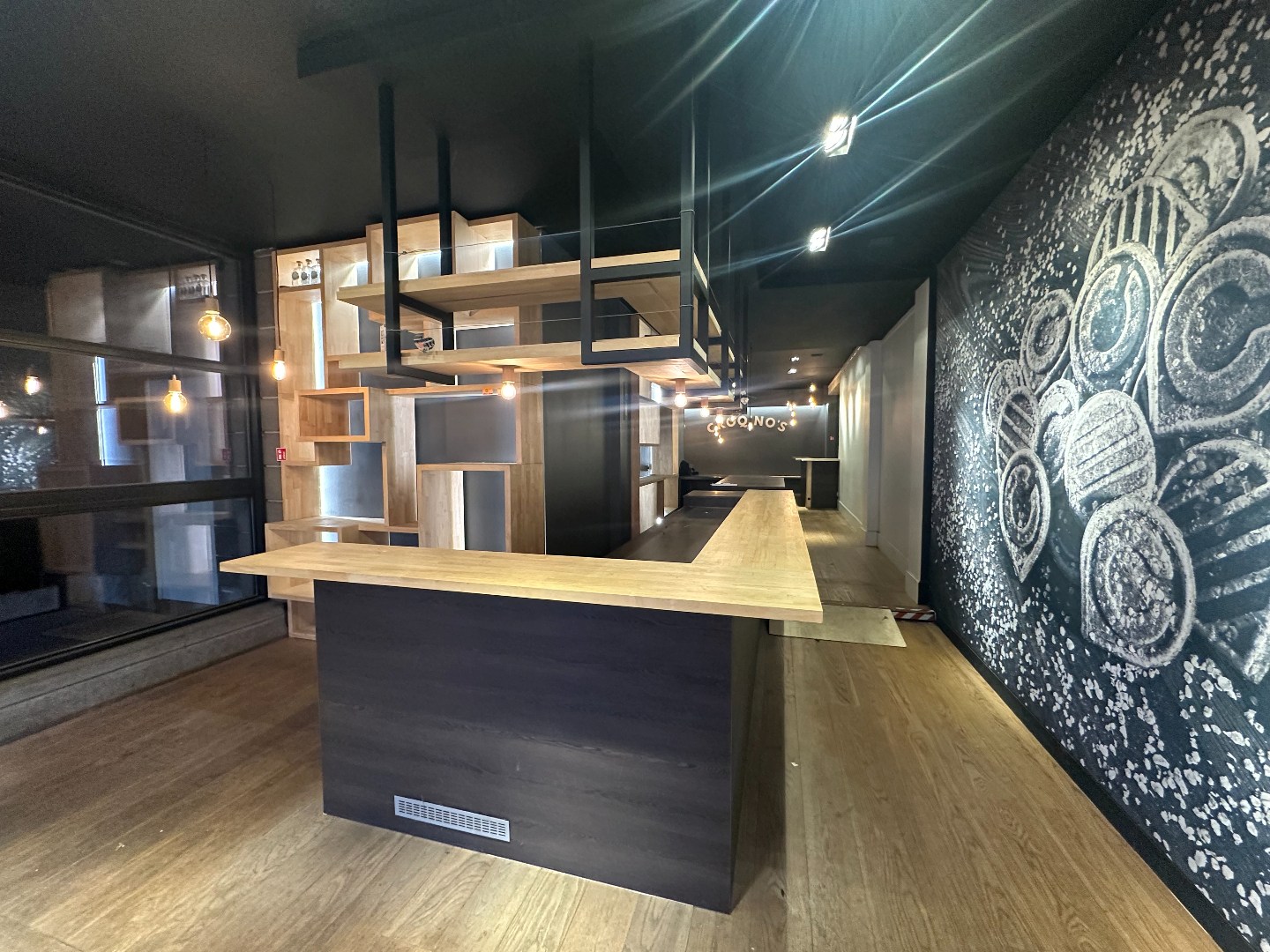 Commercial for rent in Ghent - photo 3