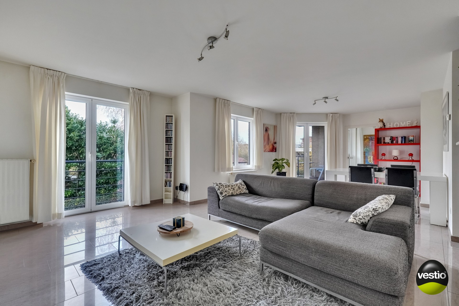 RUIM APPARTEMENT OP RUSTIGE LOCATIE AAN CENTRUM MAASEIK - foto 2