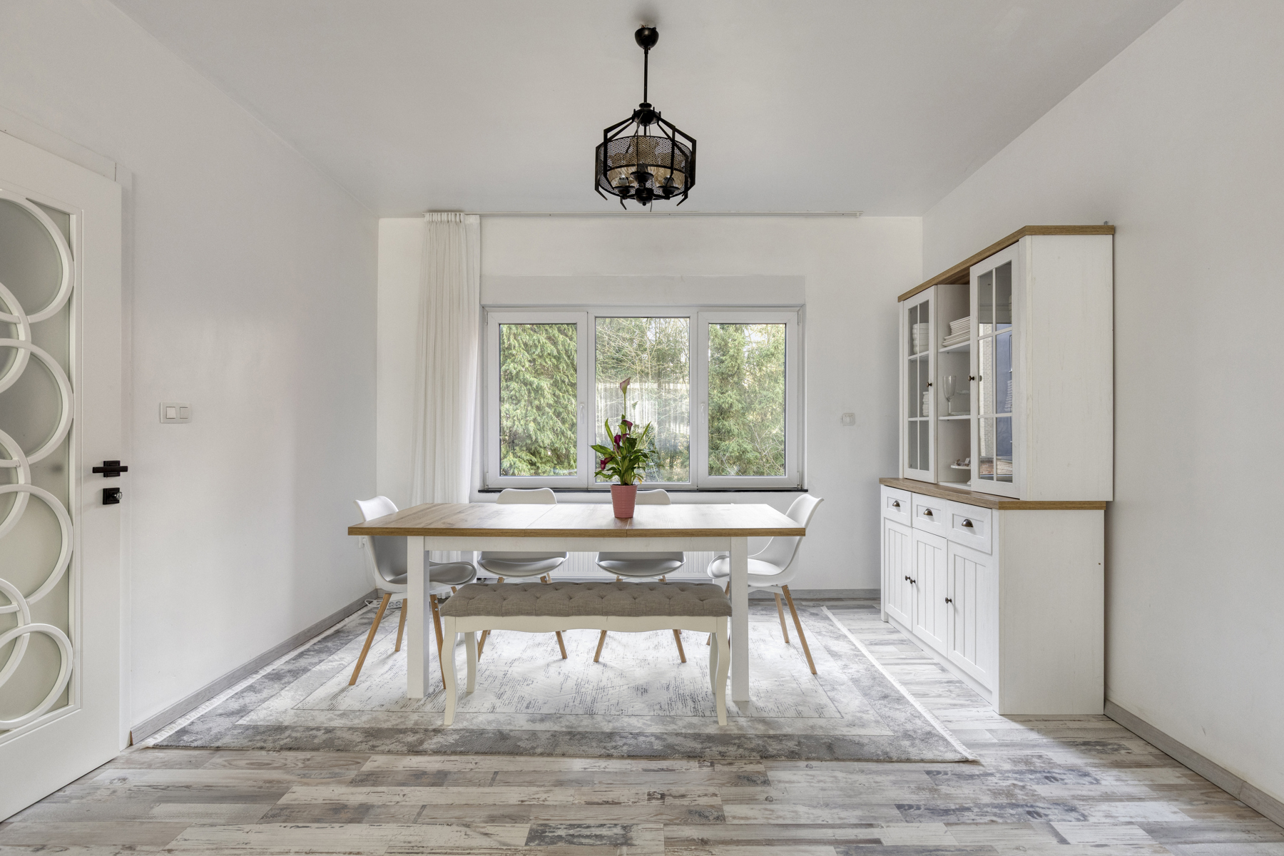 Gerenoveerde woning met 3 slaapkamers en garage - foto 5