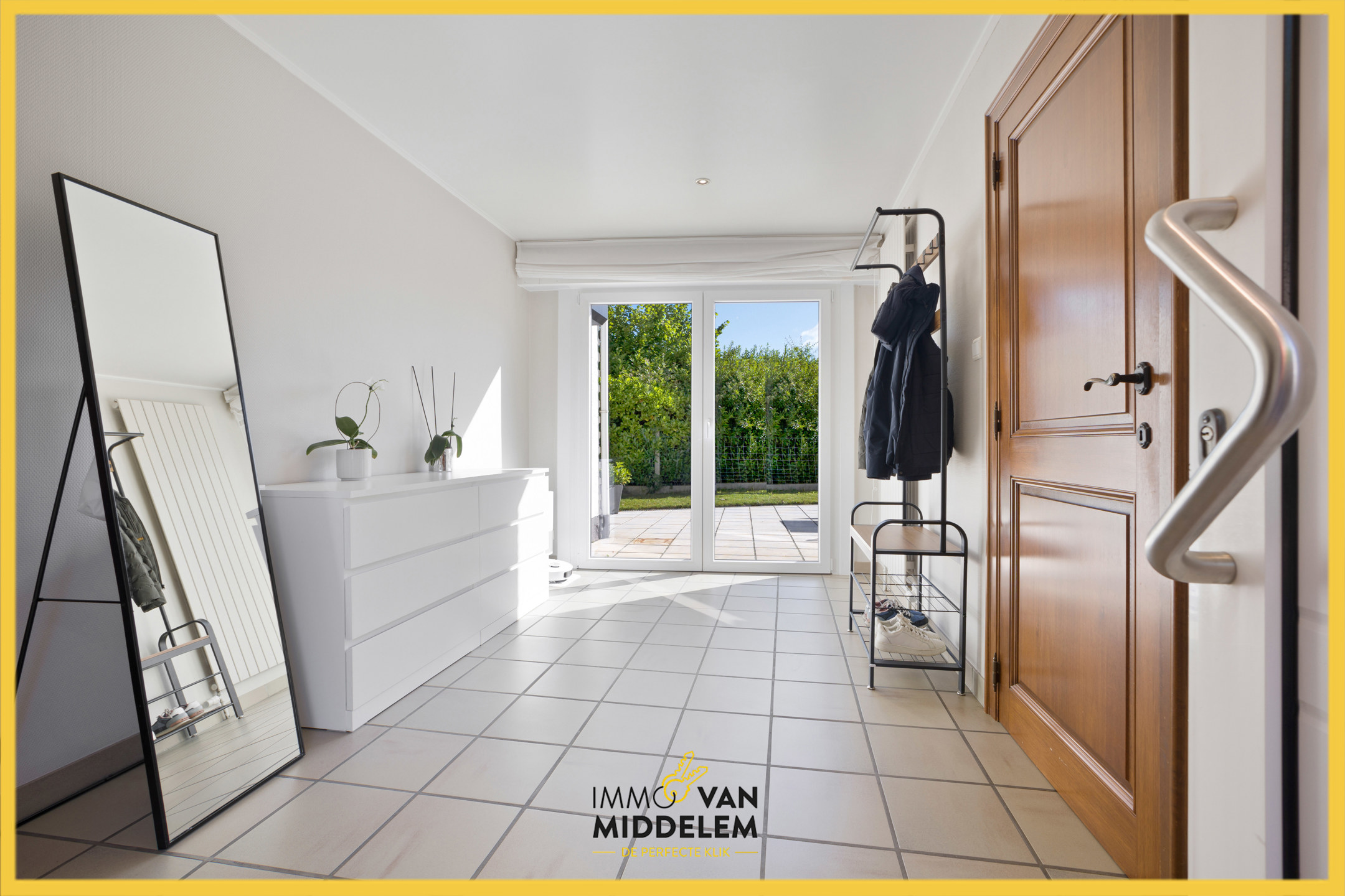 INSTAPKLARE WONING MET 4 KAMERS, TUIN EN GARAGE - foto 2