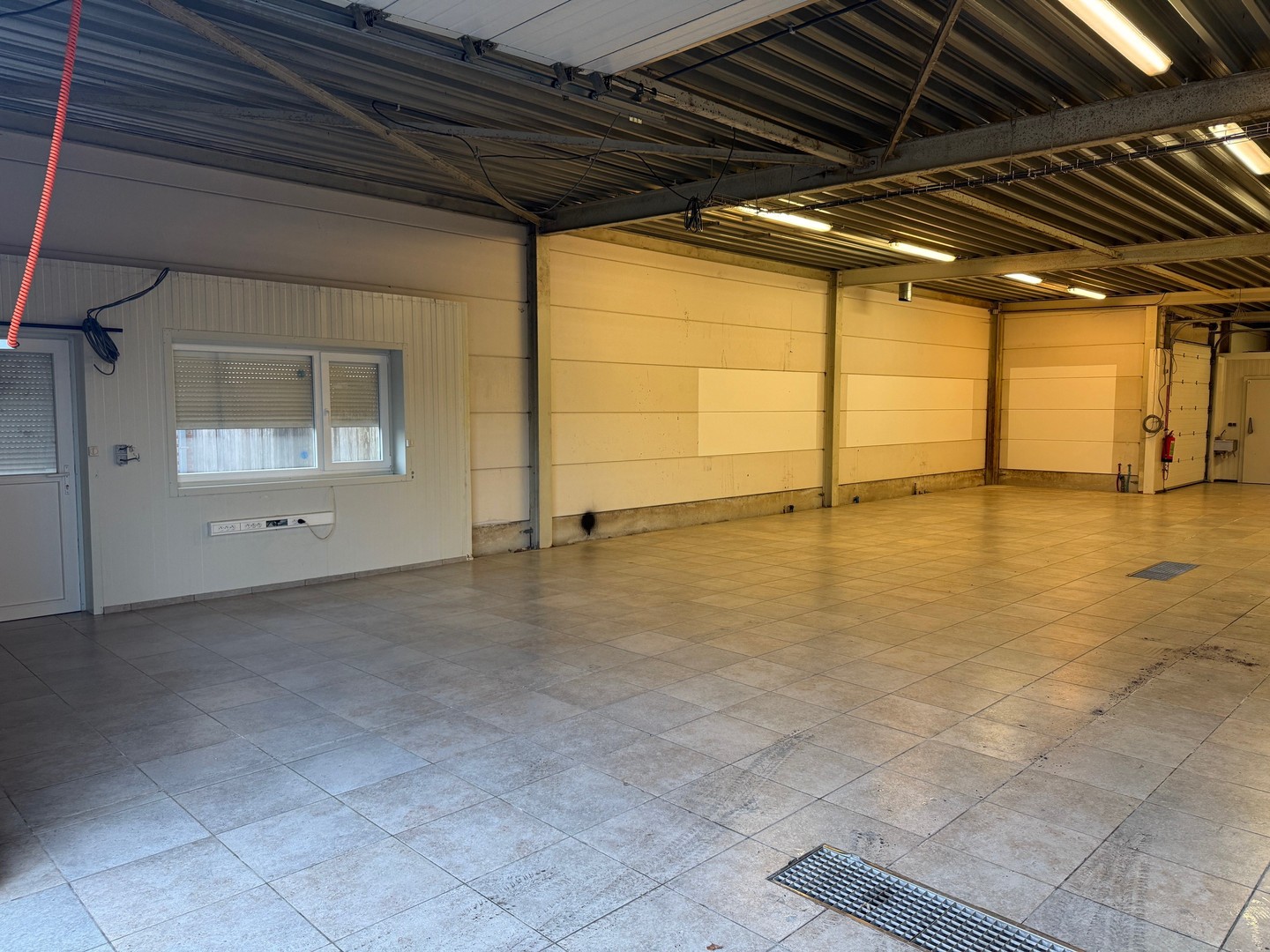 Commercial à louer à Ardooie - photo 3