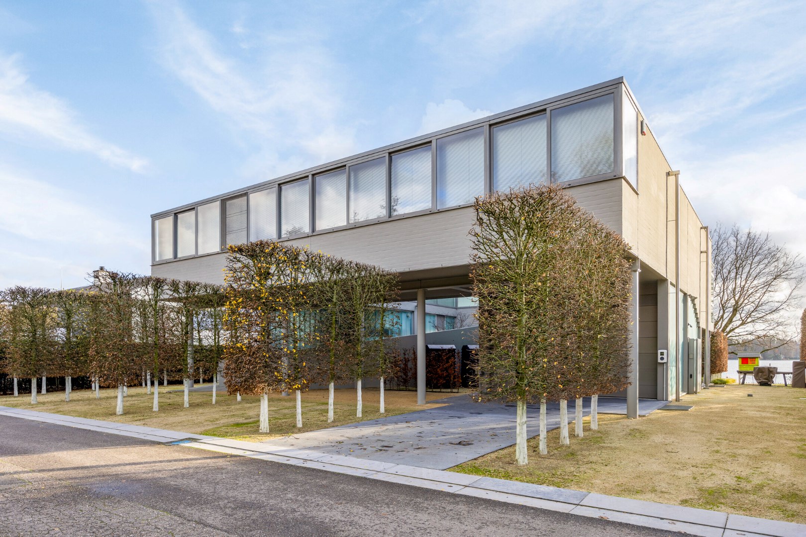 Uniek eigendom aan het exclusieve privé meer Miramar te Mol / Dessel. - foto 3