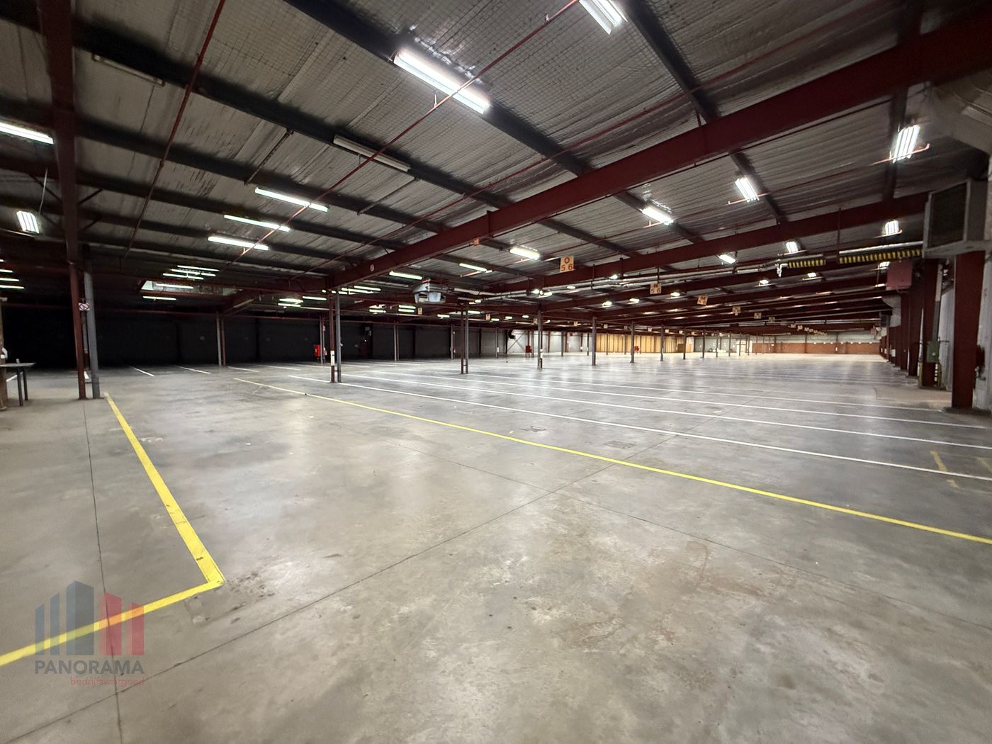 Bedrijfsgebouw op topligging met visibiliteit van de E17 te Sint-Niklaas - foto 4