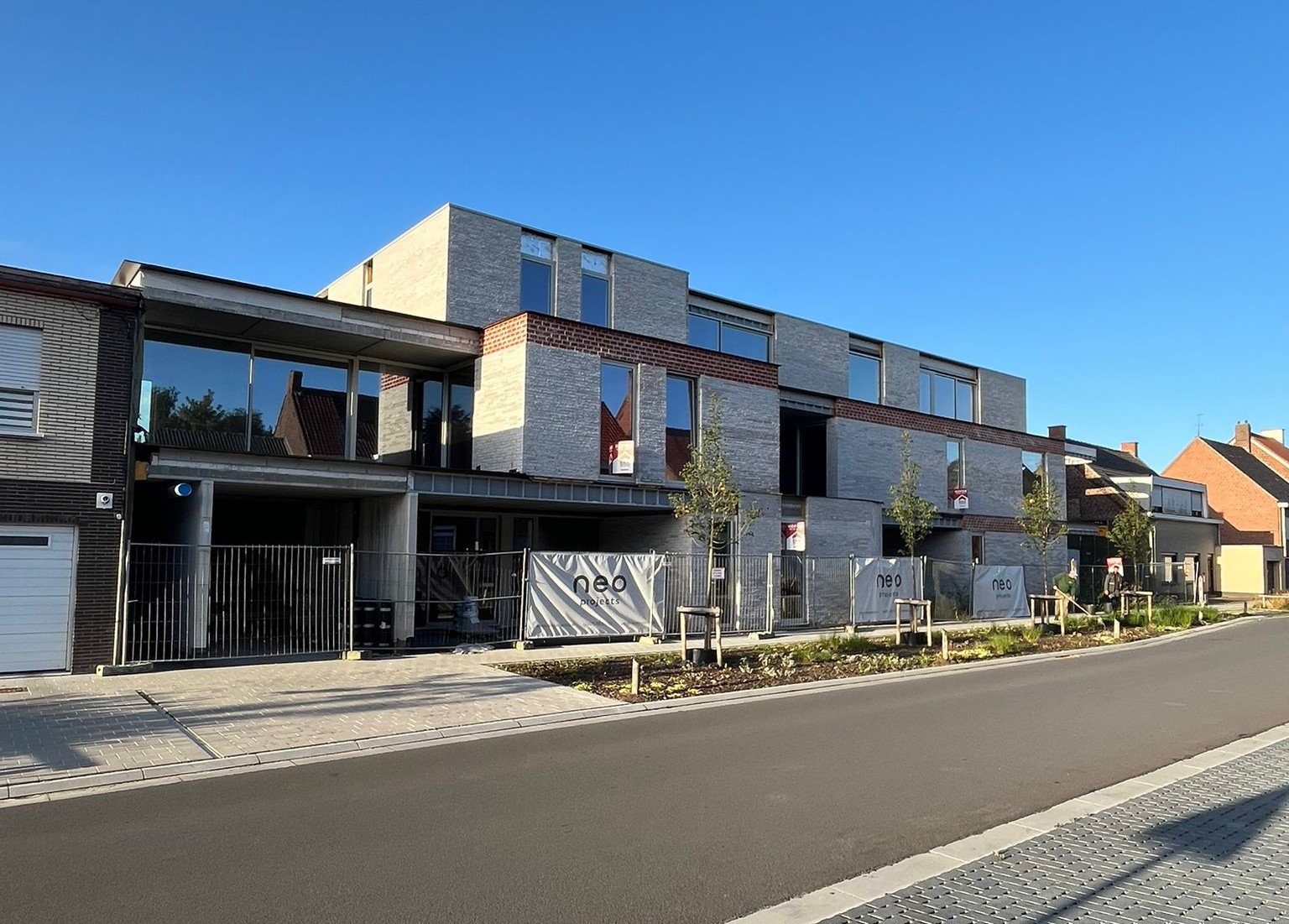 Gelijkvloers 1-slaapkamerappartement met terras (98 m²) - foto 4