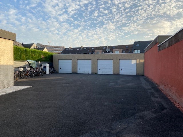 Zeer centraal gelegen gelijkvloers appartement met 1 slpk in hartje Waregem! - foto 3