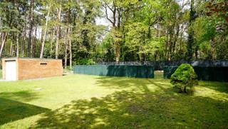 RIJMENAM vlakbij grens Keerbergen.Zeer rustig en residentieel gelegen landhuis met tuin op een mooi perceel van 10 are 81 ca, nabij de grens met...