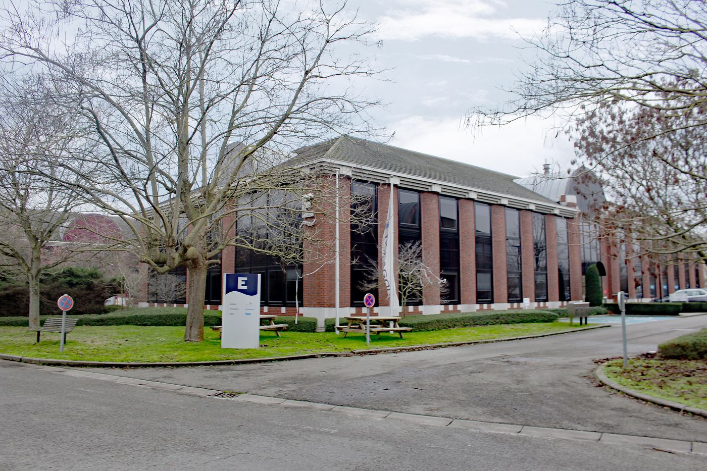 Moderne kantoren van 585 m² nabij de R0 en E19 te Anderlecht - photo 3