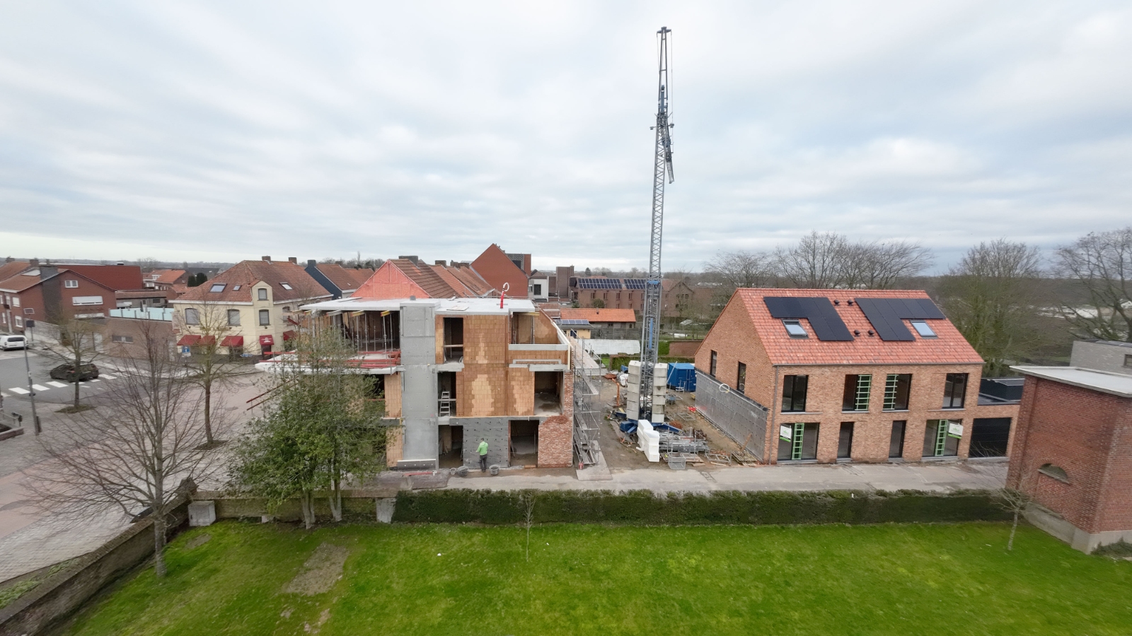 Gelijkvloers drieslaapkamerappartement met zongericht terras - foto 4