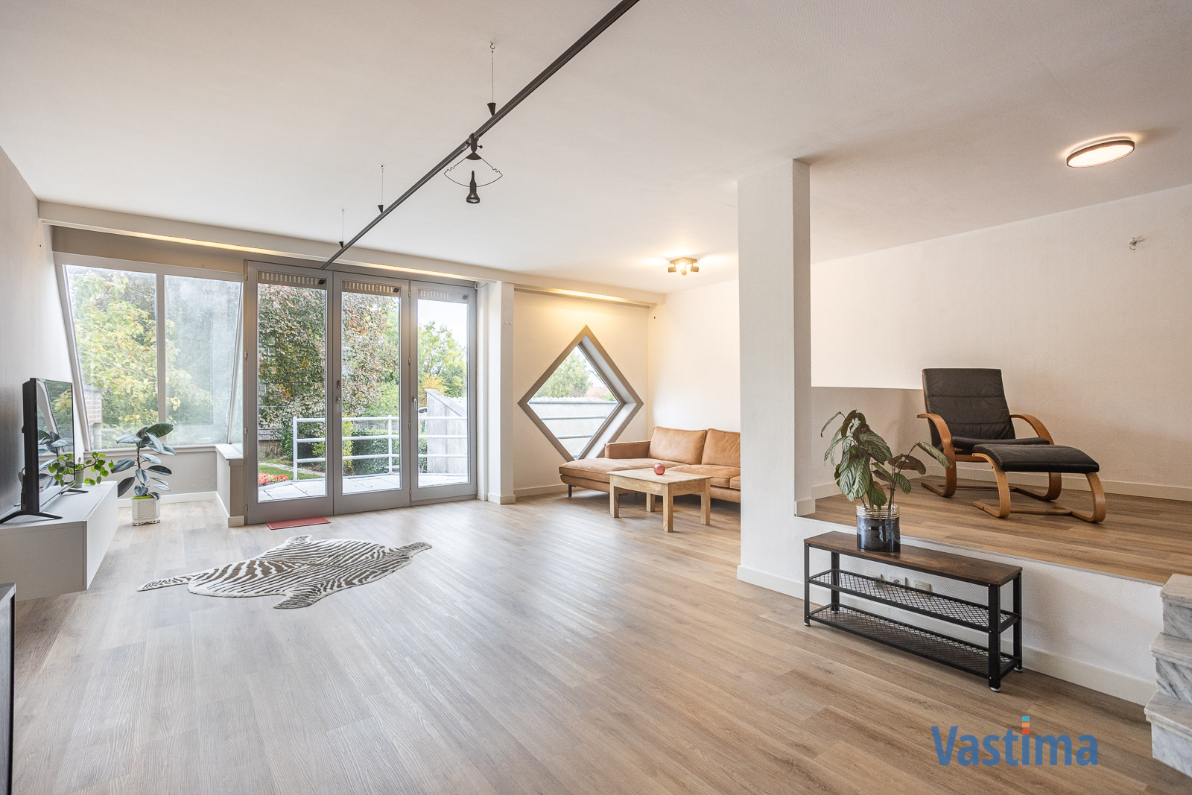 Instapklare architectenwoning met 4 slaapkamers, tuin en garage nabij centrum Erembodegem - photo 3