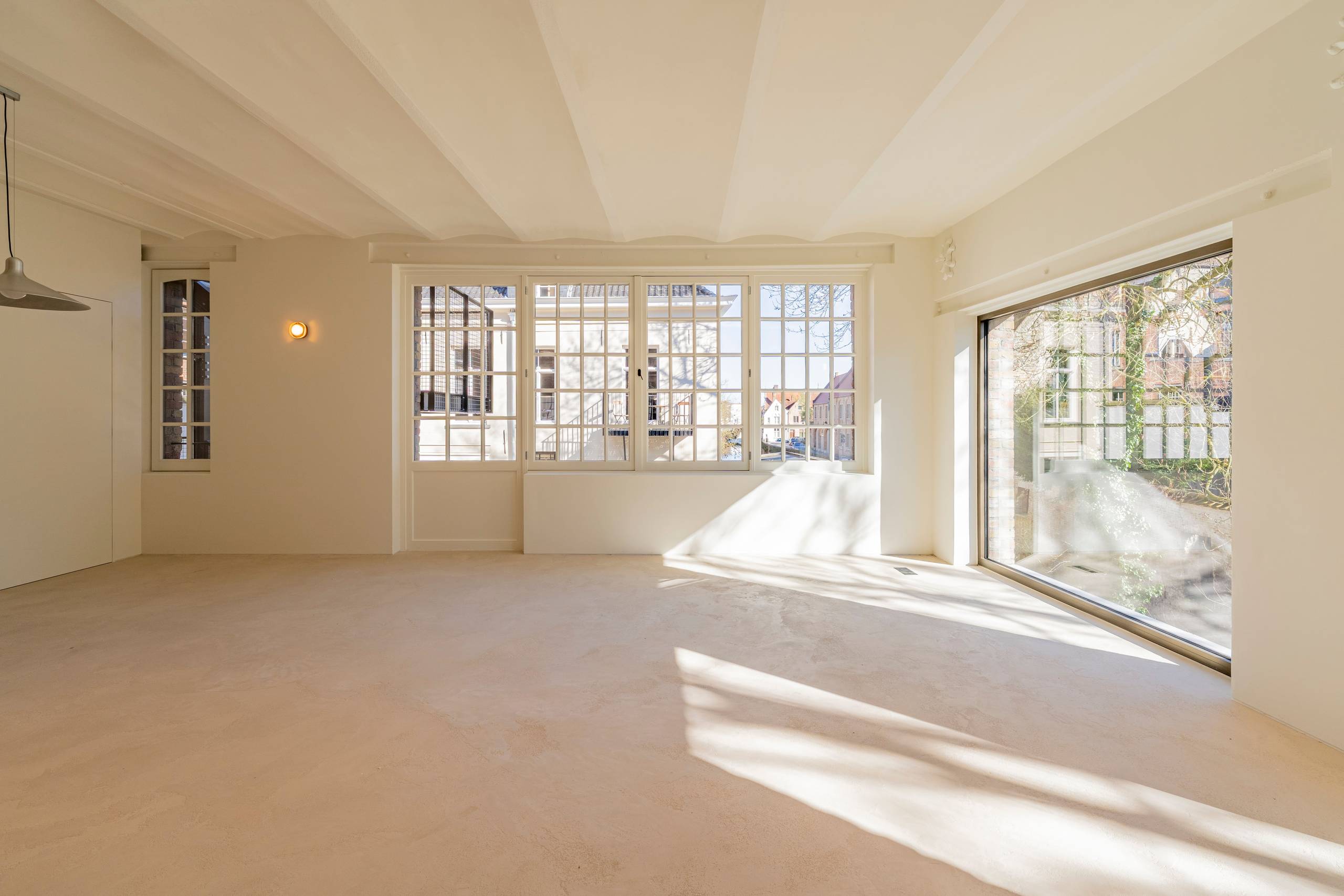 Luxueus gerenoveerd appartement aan de reien in het hart van Brugge - foto 4