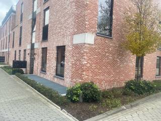 Gelijkvloers appartement met terras en tuintje op het zuiden.Rustig gelegen in het centrum van Loenhout.Het appartement maakt deel uit van een recent...