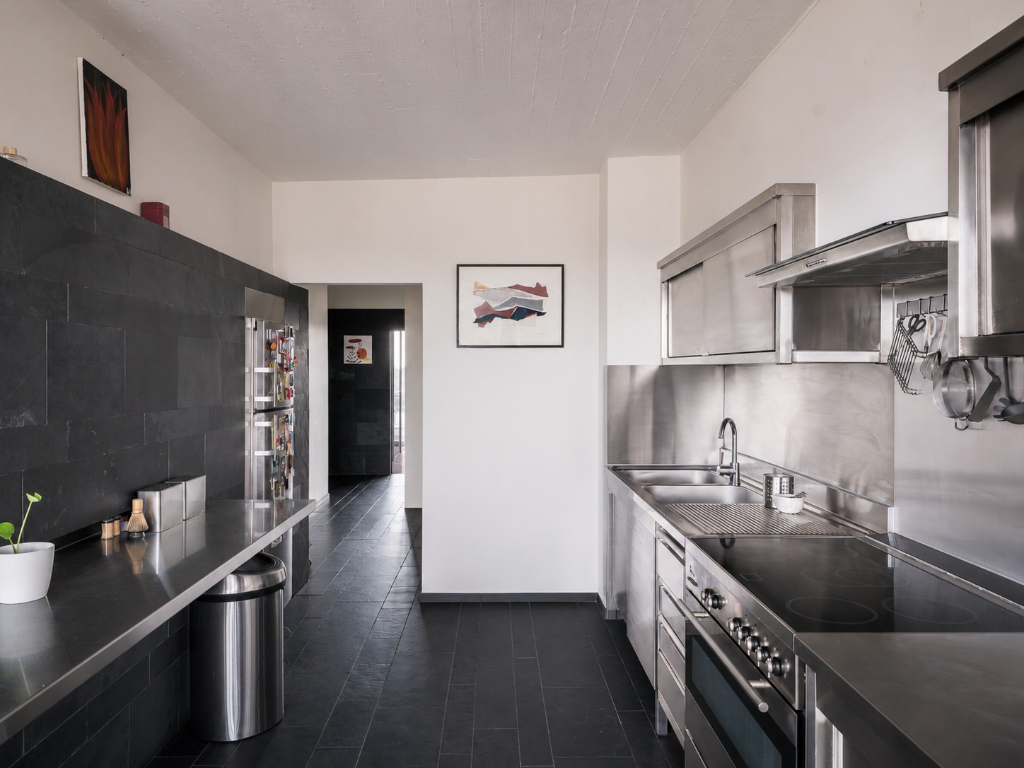 Uniek 2-slaapkamerappartement ontworpen door Fabiaan Van Severen - Gent-Sint Pieters - photo 3