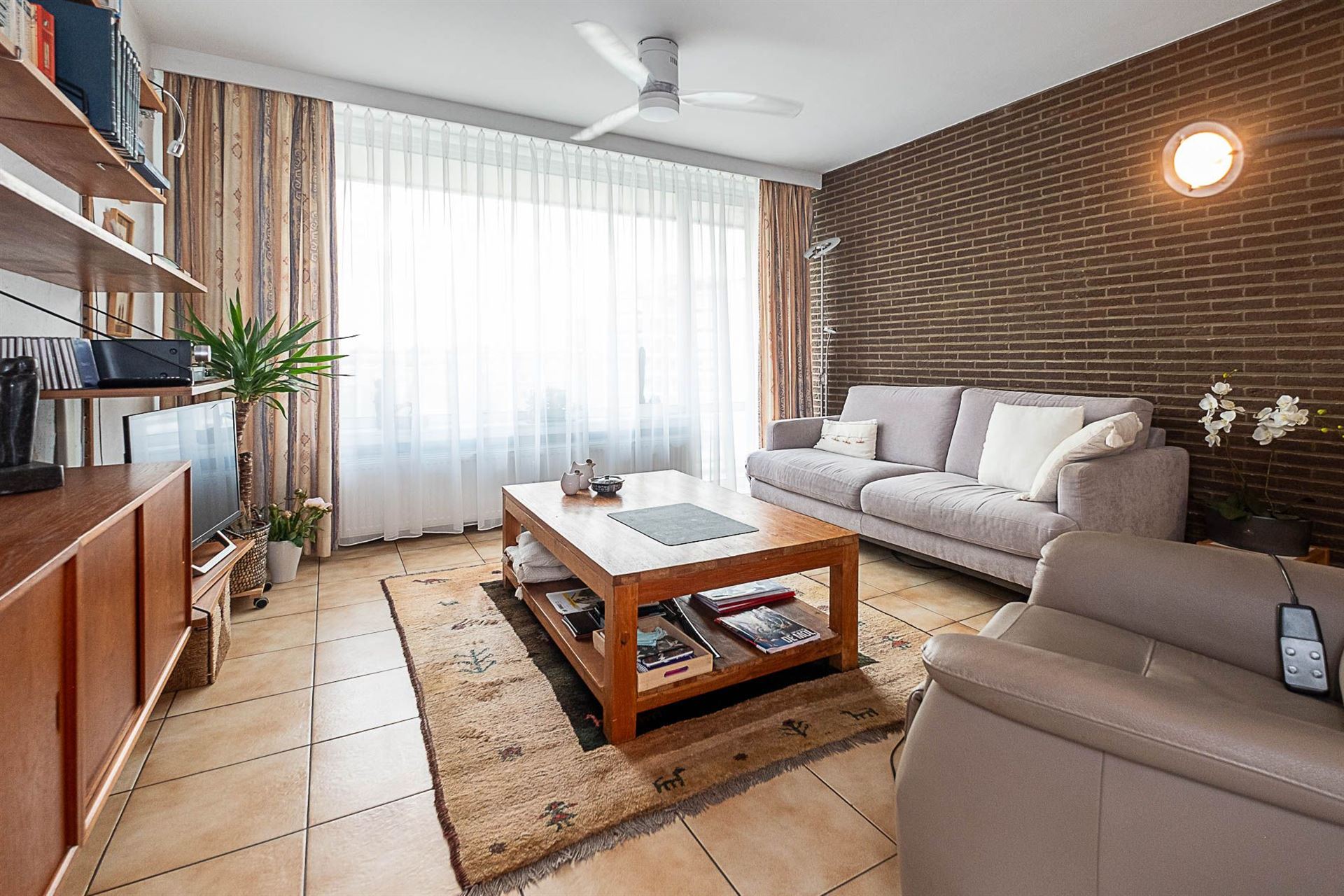 Appartement 3° verdeiping met 2 slaapkamers, 2 terrassen en garagebox (+€22.000) - foto 5