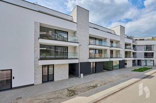 Zeer mooi, modern nieuwbouwappartement (119 m²) met een open leefruimte, 2 slaapkamers en een terras.Dit moderne appartement kan worden afgewerkt...